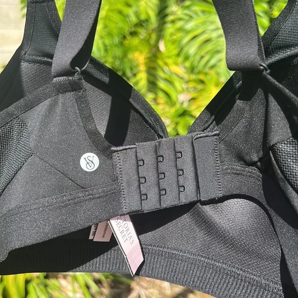 BNWT Victoria’s Secret Incredible Max Sports Bra 32C - Picture 5 of 7
